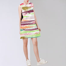 Carica l'immagine nel visualizzatore di Gallery, Sleeveless Round Neck Shift Dress (Model D51) Inkedjoy