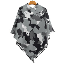 Carica l'immagine nel visualizzatore di Gallery, Knitted Cape With Fringed Edge Inkedjoy
