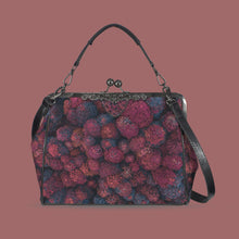 Carica l'immagine nel visualizzatore di Gallery, Borsetta click