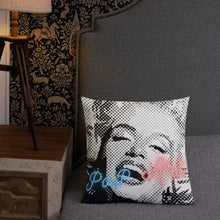 Cargar imagen en el visor de la galería, Cuscino Marilyn Monroe - trisarte