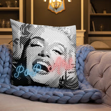 Cargar imagen en el visor de la galería, Cuscino Marilyn Monroe - trisarte