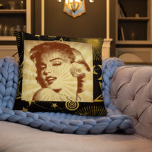 Carica l'immagine nel visualizzatore di Gallery, Cuscino Marilyn Monroe - trisarte
