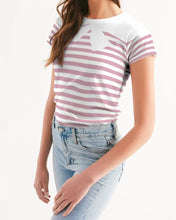 Cargar imagen en el visor de la galería, Pink Women's T-shirt - trisarte