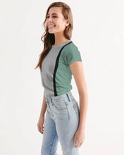 Carica l'immagine nel visualizzatore di Gallery, T-shirt donna - trisarte