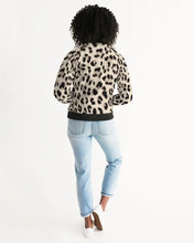 Carica l'immagine nel visualizzatore di Gallery, Women's bomber leopard - trisarte