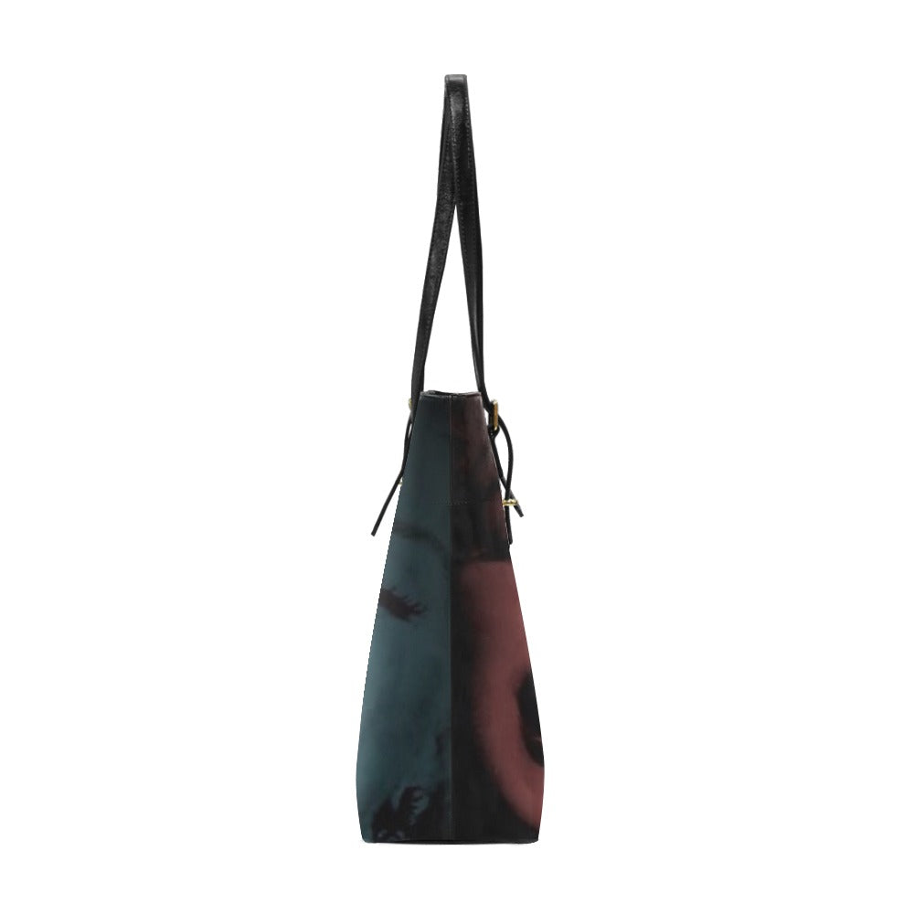 {{product.title}} – Trisarte Cannata {{ product_title }