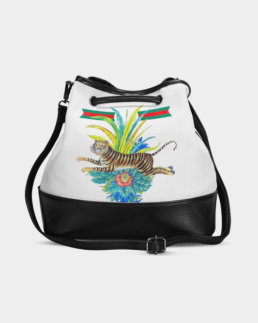 {{product.title}} – Trisarte Cannata {{ product_title }