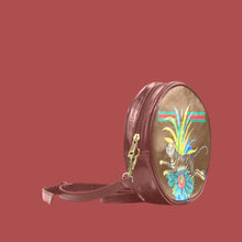 Carica l&#39;immagine nel visualizzatore di Gallery, Round Messenger Bag (Model 1647) Inkedjoy
