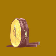 Carica l&#39;immagine nel visualizzatore di Gallery, Round Messenger Bag (Model 1647) Inkedjoy
