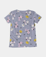 Carica l&#39;immagine nel visualizzatore di Gallery, Floral Women&#39;s T-shirt - trisarte
