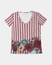 Cargar imagen en el visor de la galería, Flowers T-shirt - trisarte
