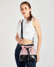 Cargar imagen en el visor de la galería, art Mini Drawstring Bucket Bag trisarte
