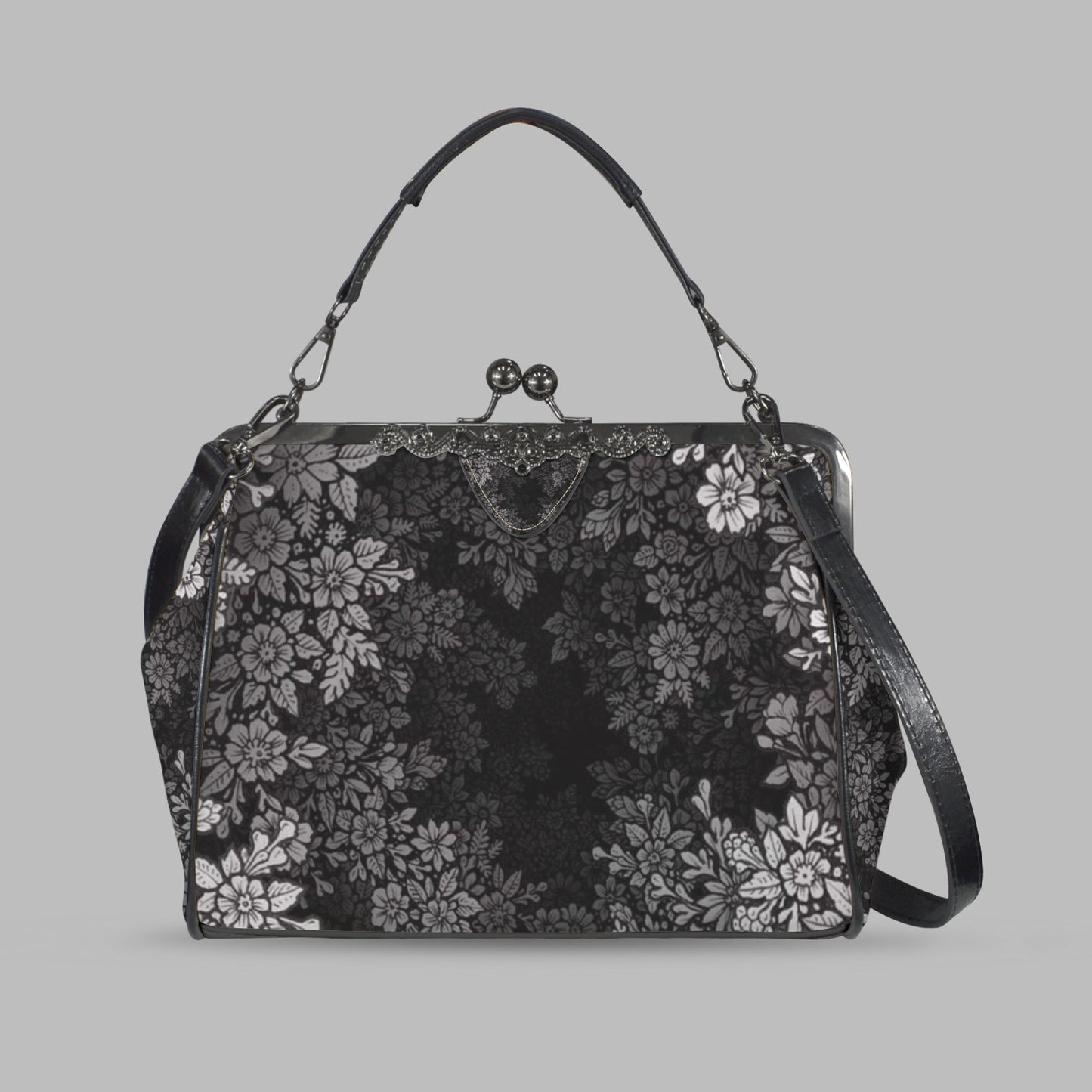 {{product.title}} – Trisarte Cannata {{ product_title }
