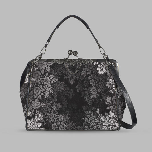 {{product.title}} – Trisarte Cannata