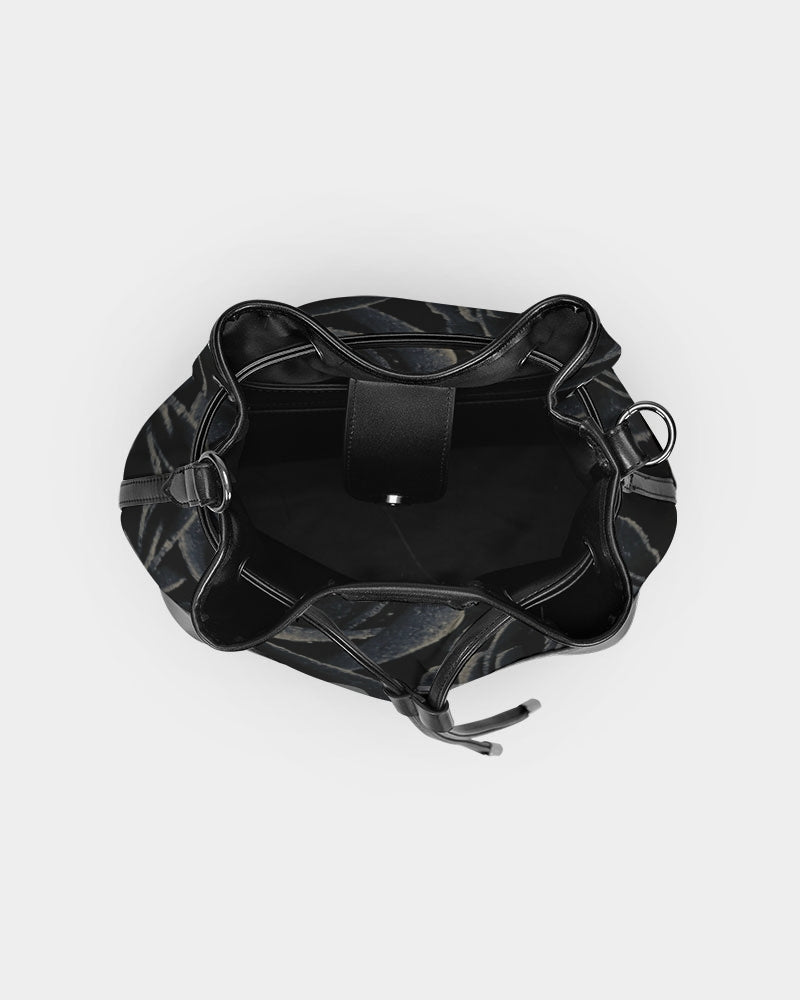 {{product.title}} – Trisarte Cannata {{ product_title }